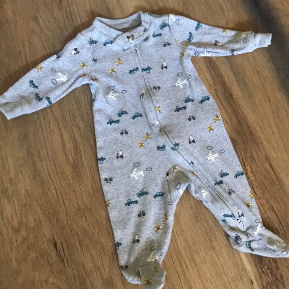 Carter’s 3mo. Onesie with zipper - Picture 1 of 5